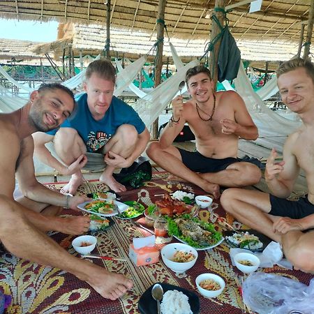 Dolphin Home Stay New Kratie Eksteriør billede